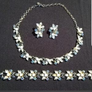 50's 60's Vintage 3pc Jewelry Set Necklace Bracelet Earrings